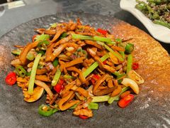 -京尊烤鸭店JINGZUN(春秀路店)