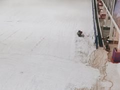 -乔波室内滑雪场