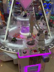 -多多淘儿童体验中心(重庆来福士店)