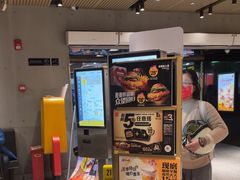 -麦当劳(中山公园龙之梦店)