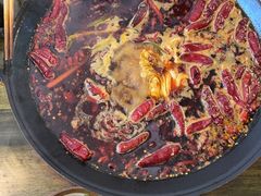 -黄潇洒老火锅(九眼桥宏济巷店)