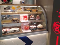 面包甜点陈列柜-DQ·蛋糕·冰淇淋(苏州中心店)