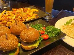 芝士牛肉酱薯条-bluefrog蓝蛙(恒隆广场店)