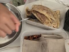 -溢心园香河肉饼总店