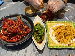 -肥肥虾庄·金牌油焖大虾(杨园滨江时代walk店)