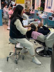 -黑奥秘脱发白发中心