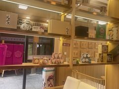 -霸王茶姬(南强街店)
