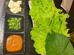 -臻牛烤肉