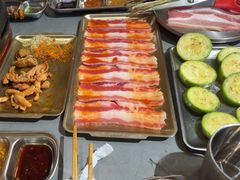 -围炉肉舍丹东海鲜烤肉·烤活鳗(步行街店)