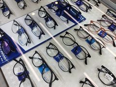 -明月眼镜(三坝店)