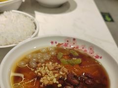 -渝是乎酸菜鱼(龙旗购物中心店)