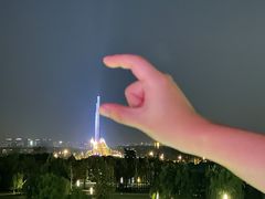 -南京眼步行桥