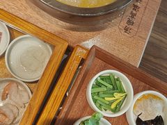 -良米山·云南野生菌过桥米线(上海首店)
