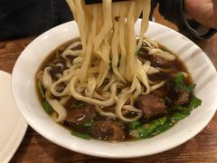 -清真吴记门钉肉饼·喜多利