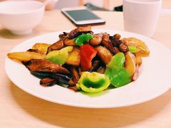 -关东小磨东北菜(上海长风大悦城店)