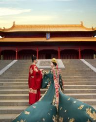 -雪中彩影婚纱摄影·微光艺术中心