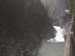 -龙水峡地缝景区