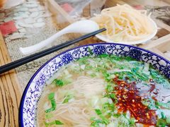 -陇上全荟兰州传统牛肉面(延吉路店)