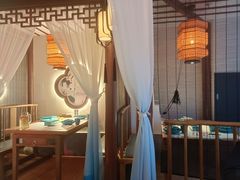 -荷塘秋月·本帮江浙菜(国权路店)