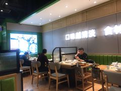 大堂-煲大王猪肚鸡·椰子鸡火锅(红谷滩万达店)