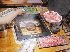 -老牌坊云南鱼豆花火锅(哈西万达店)