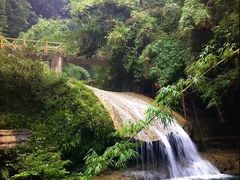 -牛角寨瀑布景区