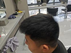 -宫铭烫发染发接发店
