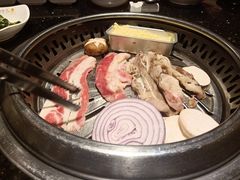-木槿花韩式炭烤·熟成肉工坊(孙文东路店)
