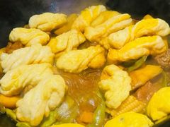 -鱼窝棚柴火铁锅炖(富山屯店)