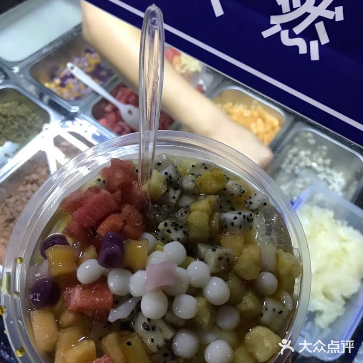 四川经停，逛逛夜市，人间烟火气，最能慰人心。