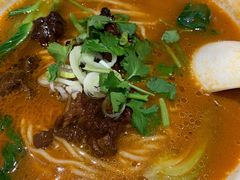 红烧肥牛面-弄堂咪道-饭香·面香·馄饨香(钦州北路田尚坊店)