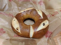 碱水红豆贝果-Tims天好咖啡·贝果(东方广场店)