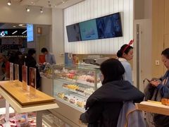 -好利来(东直门银座店)