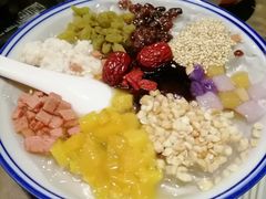 -佬土鹅肠火锅(中建大观店)