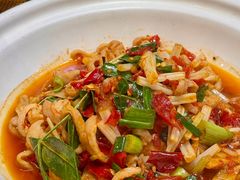 -苗阿哥酸汤牛肉火锅(体育场店)