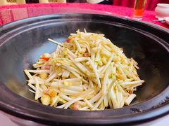 砂锅白芹-名豪品鲜荟(云亭店)