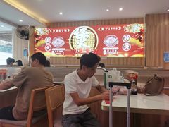 -万煲旺·香港老传承煲仔饭·猪杂汤(客村店)