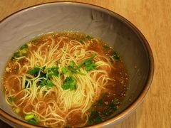-哇蛙牛功夫面渝都料理(龙阳广场店)