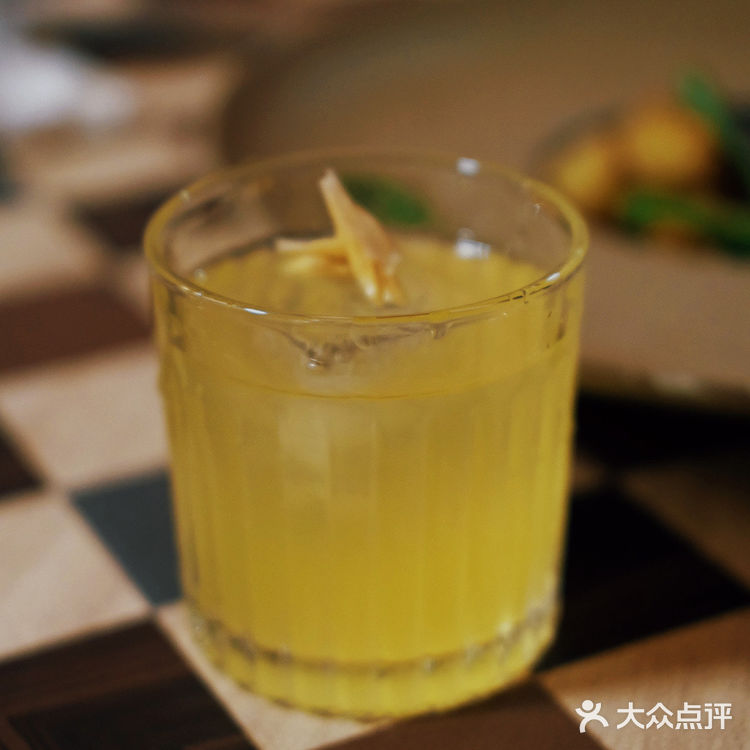 贵阳市区松弛感天花板 早咖晚酒都浪漫