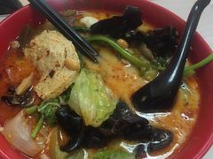 -吕阿婆骨汤麻辣烫(云岗店)