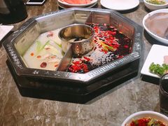 -佬土鹅肠火锅(解放路店)
