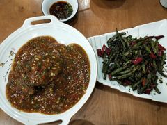 -石磨豆花家常菜·牦牛排土火锅