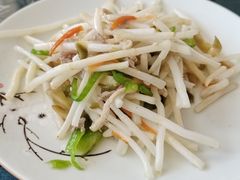 芦苇根炒肉丝-梦缘水乡·湖景餐厅
