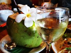 新鲜椰子汁-Phensiri Thai Restaurant