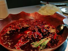 -墨居上隐·院子里火锅(峨眉店)