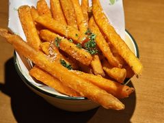 -JINNS锦时 steak&pizza(浸信会礼拜堂旧址店)