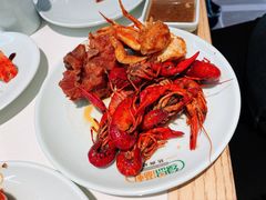 -绿岛港轩海鲜烤肉涮锅自助餐厅
