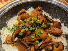 照烧鸡腿饭-明洞阿姨·韩式酱蟹烤肉·创意料理(三元桥店)