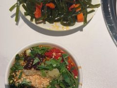 -左庭右院鲜牛肉火锅(金山万达店)