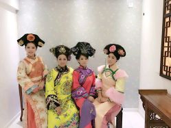 点击看大图 -后宫·古装汉服京剧儿童亲子全家福摄影